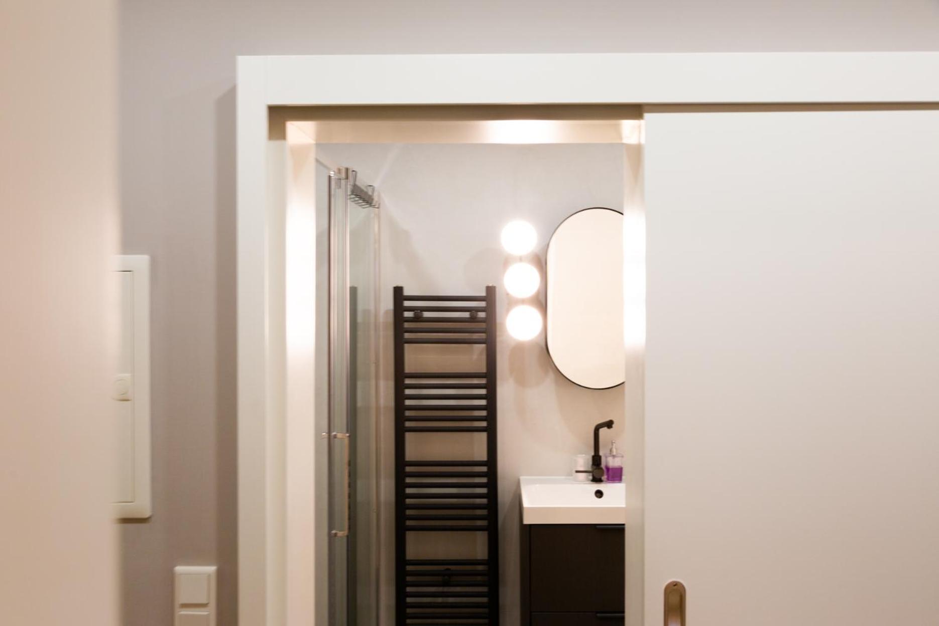 Micasa Ol - Modernes Apartment In City Bestlage - Kueche - Wlan - Balkon - Fugenloses Bad 올덴부르크 외부 사진